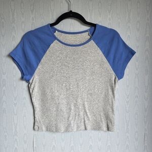 4/$20 No Boundaries Cropped Raglan T-Shirt‎ Medium Blue Gray Heathered